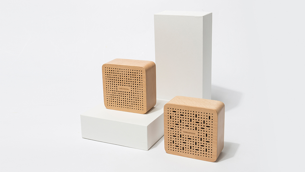 belaDESIGN ベラデザイン Wood Bluetooth Speaker <BS1806D>の画像