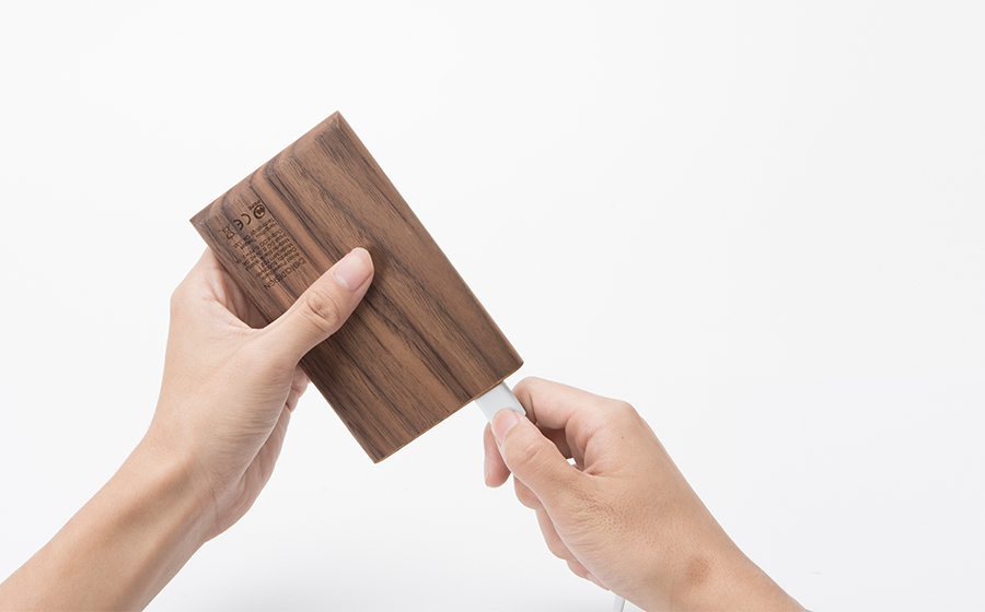 belaDESIGN ベラデザイン Wood Mobile Power（10000mAh）<MP1703>の画像