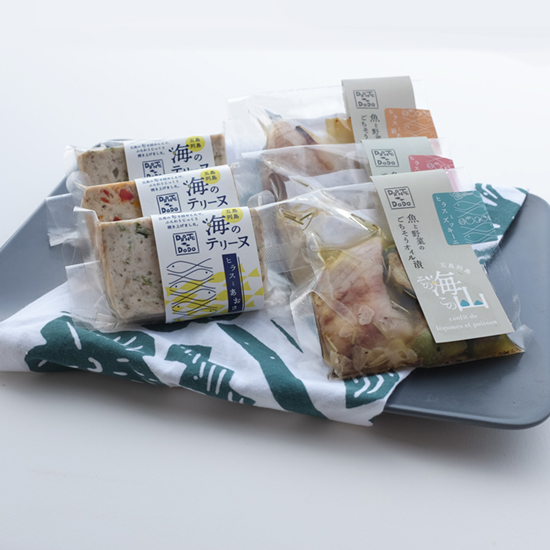 〈夏ギフト限定販売〉　海のテリーヌとごちそうオイル漬この海その山　おまかせ６個＆かもめ亭手作りドレッシング（２種）セットの画像