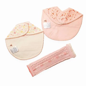 Souris(スーリー)「ギフトボックス付きスタイ2枚＆レッグウォーマーセット」(F)の画像