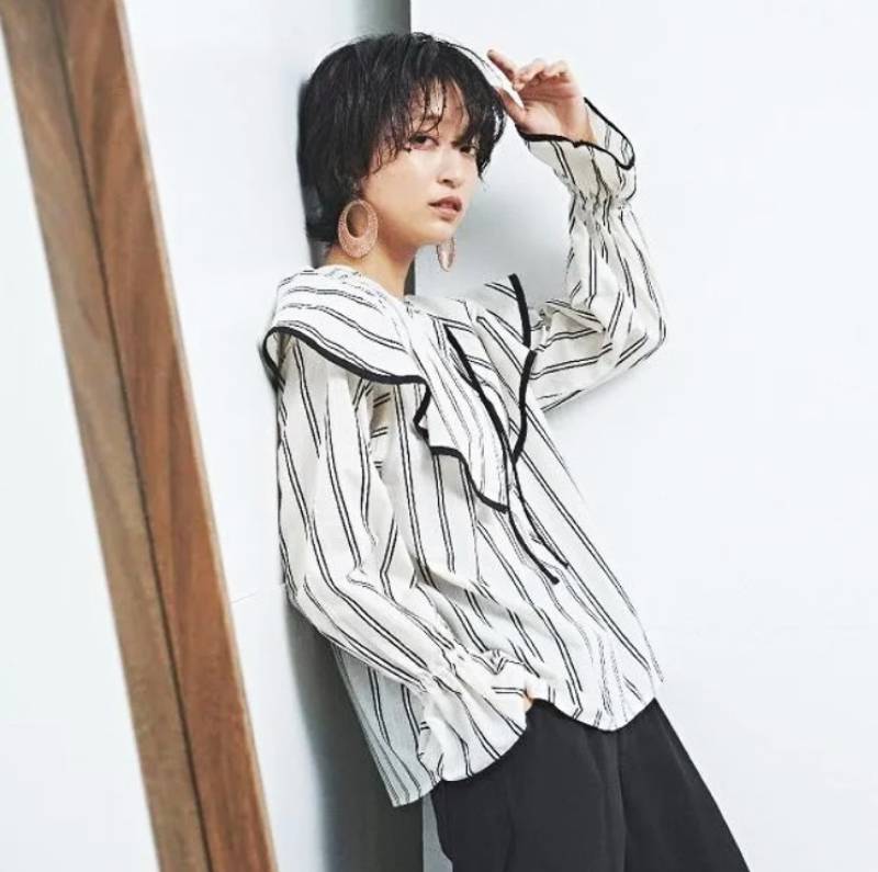 MUUNAA「ケープ衿ストライププリントブラウス」(Lady's)の画像