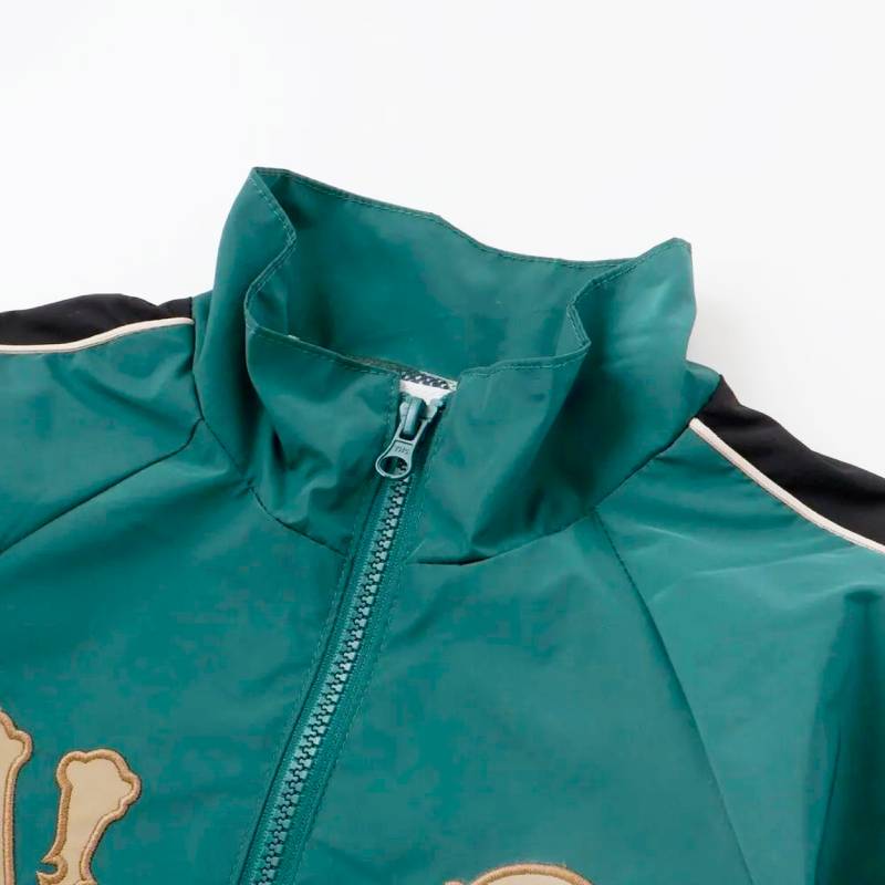 nexchic「バック刺繍タフタウインドブレーカー」(130-150cm) の画像