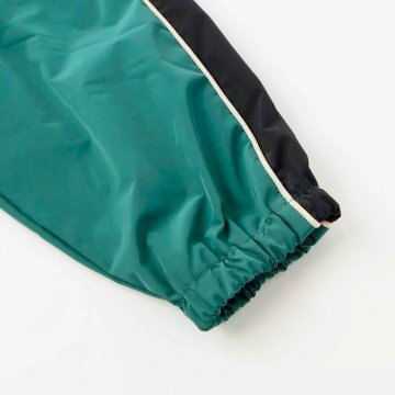 nexchic「バック刺繍タフタウインドブレーカー」(130-150cm) の画像