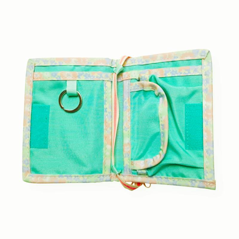 fafa 「【モンチッチコラボ】EDOLIE ひも付き二つ折りスパンコールウォレット 」（F） 【メール便送料198円対応可】の画像