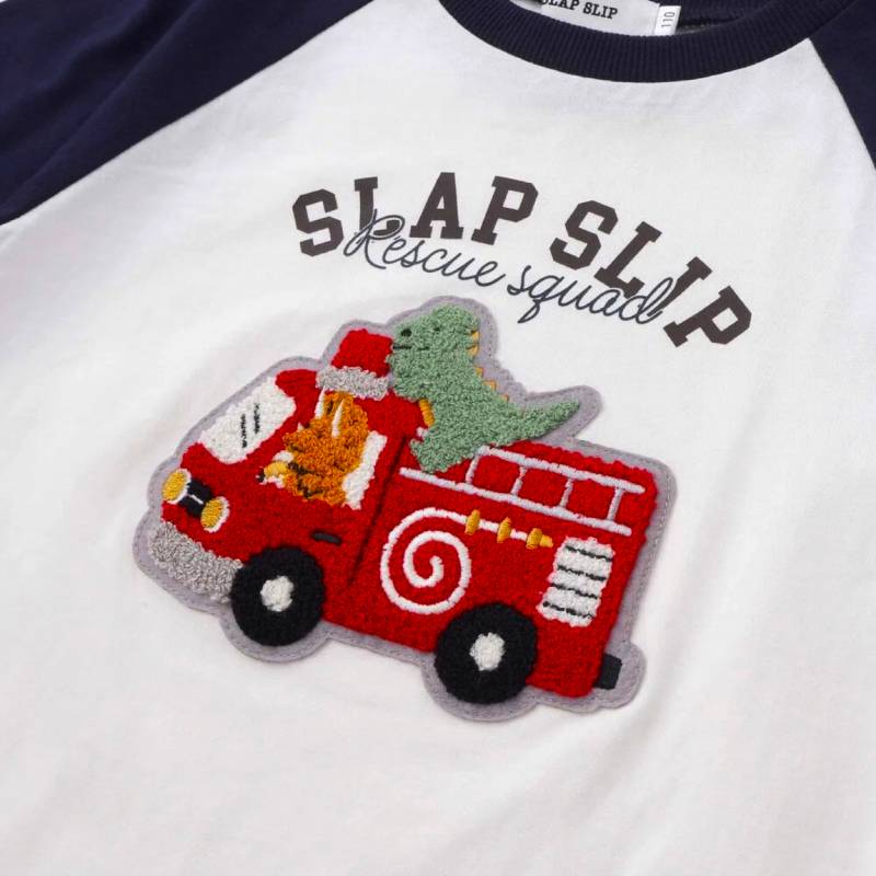 SLAPSLIP 消防自動車サガラワッペン付きラグラン長袖Tシャツ(80-130cm)　【メール便送料198円対応】の画像