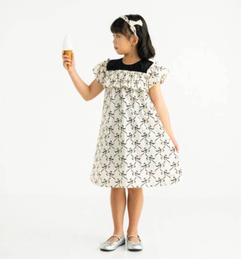 nino「リボンプリント オフショルダーワンピース」(90-150cm) の画像