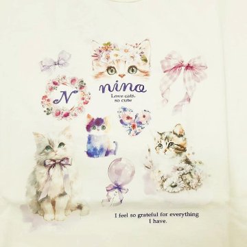 nino「ラベンダーねこプリントフレアースリーブTシャツ」(90-140cm) 【メール便送料無料】の画像