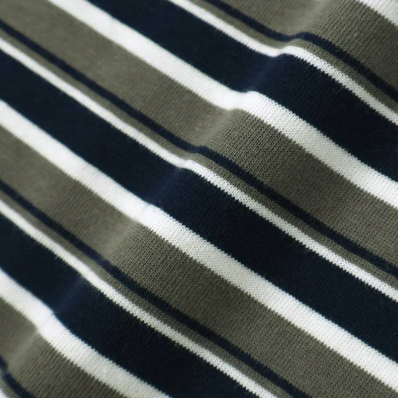 nexchic (ネクシック) 「ビッグシルエット ランダムボーダーTシャツ」(110-150cm)　メール便送料198円対応の画像