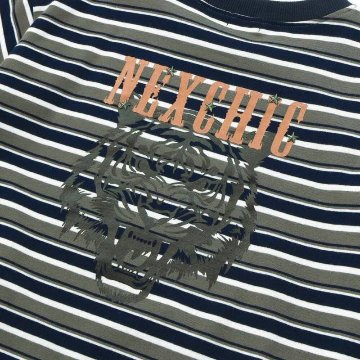 nexchic (ネクシック) 「ビッグシルエット ランダムボーダーTシャツ」(110-150cm)　メール便送料198円対応の画像