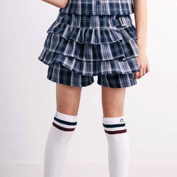 nexchic (ネクシック) 「チェック柄三段フリルスカパン」(130-150cm) の画像