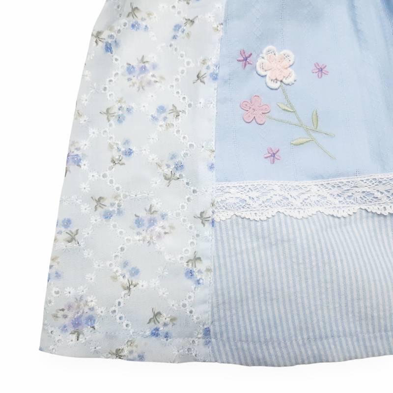 Souris(スーリー)「お花モチーフ付き切り替えフレンチスリーブブラウス」（90-130cm） メール便送料無料の画像