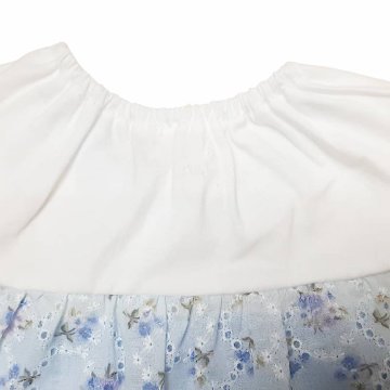Souris(スーリー)「お花モチーフ付き切り替えフレンチスリーブブラウス」（90-130cm） メール便送料無料の画像
