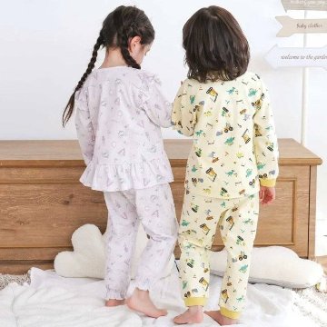 SLAP SLIP 「スララク 腹巻き一体型 みんな快眠！みんみんパジャマ 上下セット」 (80~130cm) メール便対応可の画像