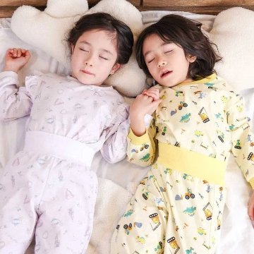 SLAP SLIP 「スララク 腹巻き一体型 みんな快眠！みんみんパジャマ 上下セット」 (80~130cm) メール便対応可の画像