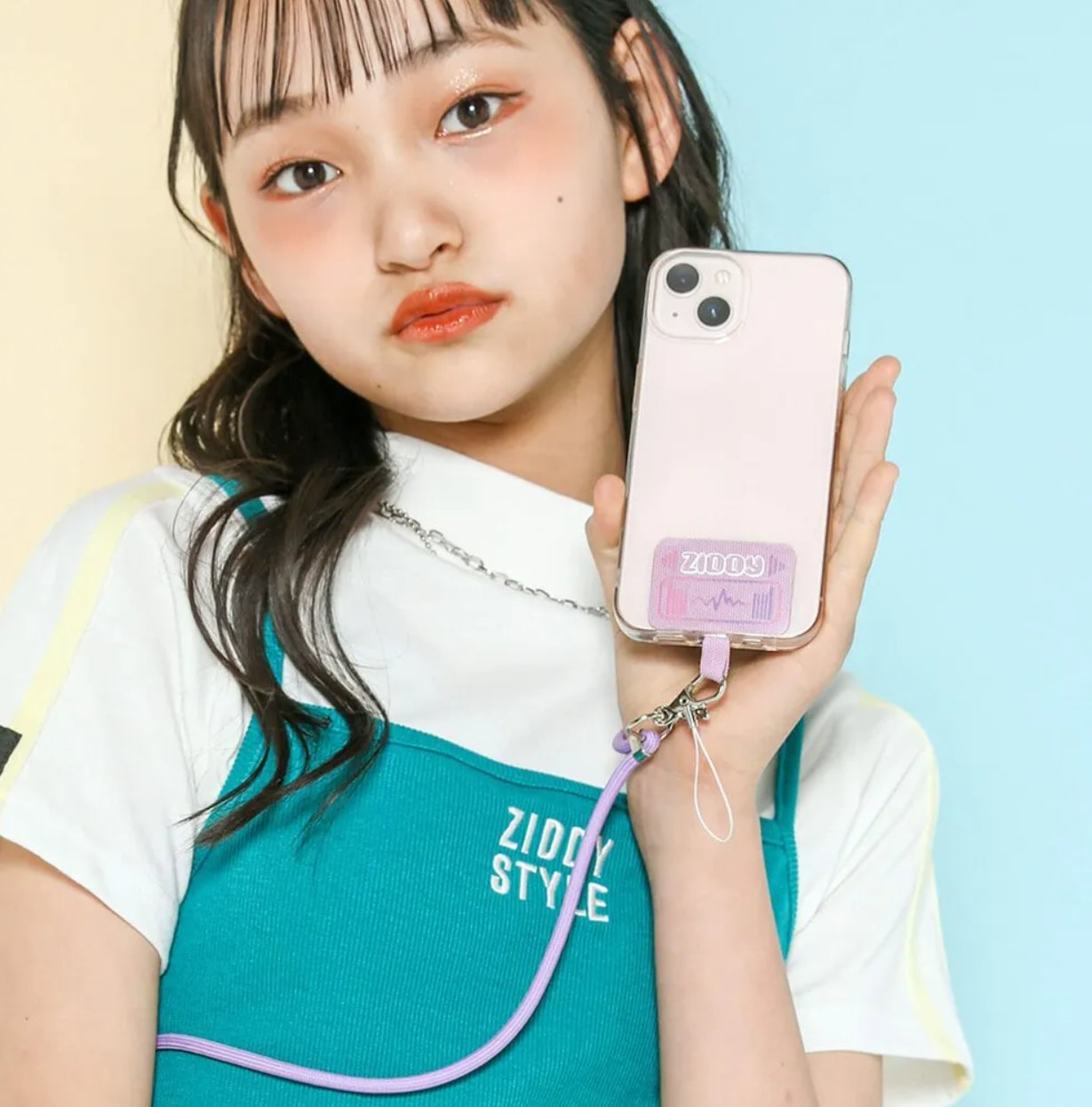 ziddy「スマホショルダー」の画像