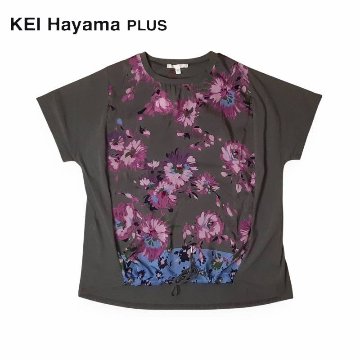 KEI Hayama PLUS「フライングレトロフラワープリント サイロ天竺プルオーバー」 Fの画像