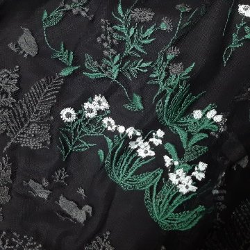 SUPER HAKKA「花舞う森辺刺繍チュールレース×コットンタイプライターギャザースカート」 Fの画像