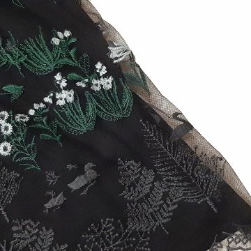 SUPER HAKKA「花舞う森辺刺繍チュールレース×天竺×コットンタイプライターブラウス」 Fの画像