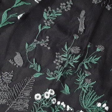 SUPER HAKKA「花舞う森辺刺繍チュールレース×天竺×コットンタイプライターブラウス」 Fの画像