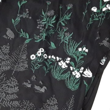 SUPER HAKKA「花舞う森辺刺繍チュールレース×天竺×コットンタイプライターブラウス」 Fの画像