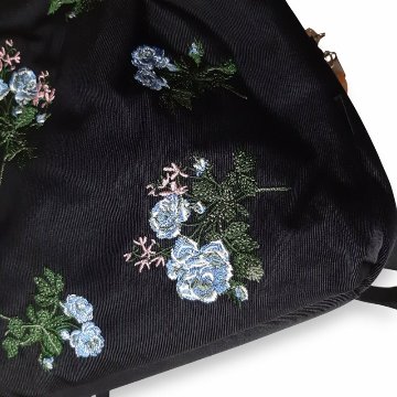 SUPER HAKKA glanta「ローズロンド刺繍ミニリュック」Fの画像