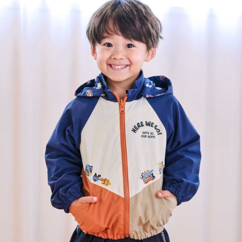 SLAP SLIP(スラップスリップ) 「フード付き恐竜＆乗り物刺繍タフタリバーシブルラグランジャケットboys」(80-130cm) の画像