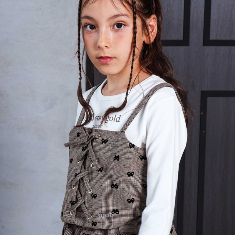 nexchic (ネクシック) 「チェック柄ビスチェ＋Tシャツセット」(110-150cm) の画像
