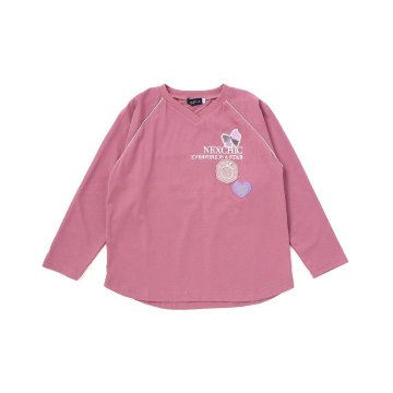 nexchic (ネクシック) 「ロゴワッペン付きラグラン長袖Tシャツ」(110-150cm) の画像