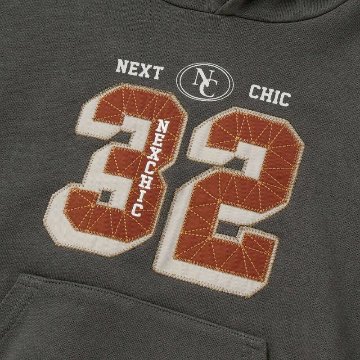 nexchic (ネクシック) 「ナンバーパッチ＆切り替え裏毛パーカー」(130-150cm) の画像