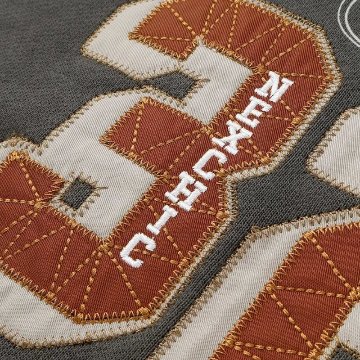 nexchic (ネクシック) 「ナンバーパッチ＆切り替え裏毛パーカー」(130-150cm) の画像