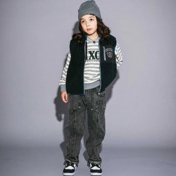 nexchic (ネクシック) 「リバーシブルボアベスト」(120-150cm) の画像