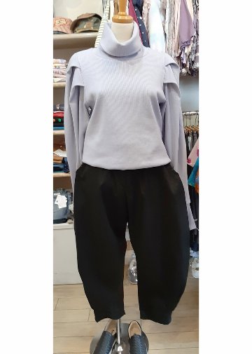 nunuforme ヌヌフォルム 「ヘムタッグカーブパンツ」(size1,2)の画像