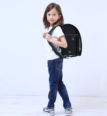 NEW ERA (ニューエラ) 「2027年 ランドセル ブラック×ゴールド」 【当店だけのプレゼント付き】 安心のメーカー6年間保証の画像