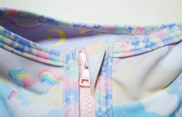 fafa「LYDIE ラッシュガード」（110-140cm）の画像
