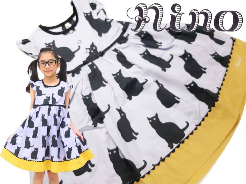 nino「くろねこプリントフレンチスリーブワンピース」(90-140cm) の画像