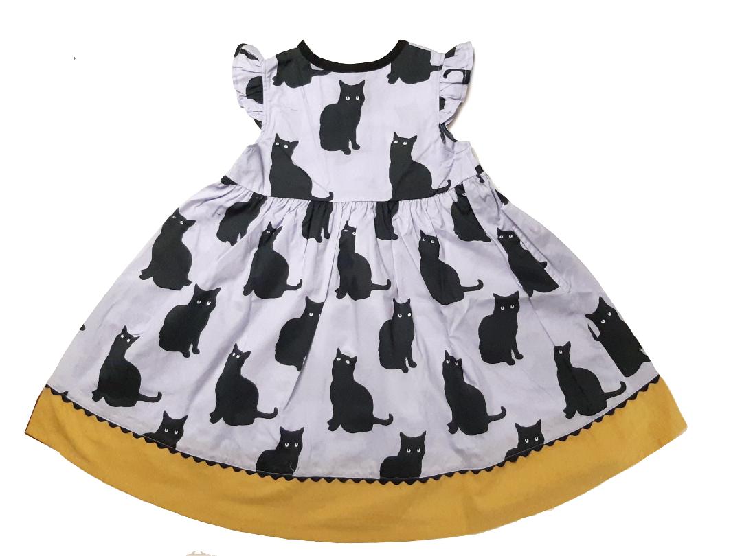 nino「くろねこプリントフレンチスリーブワンピース」(90-140cm) の画像