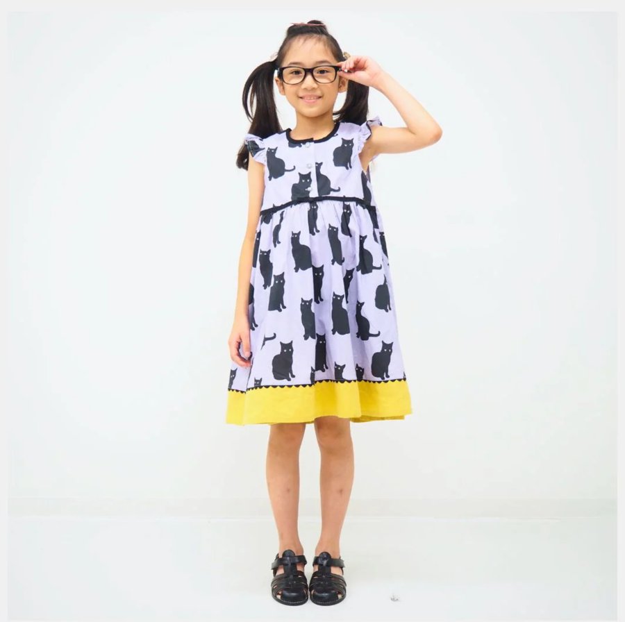 nino「くろねこプリントフレンチスリーブワンピース」(90-140cm) の画像