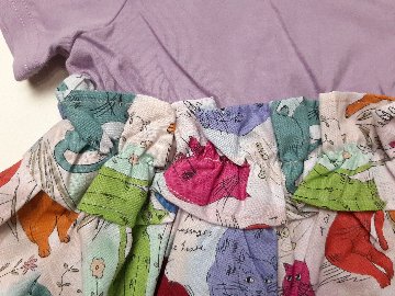 nino「マルチねこプリント半袖ワンピース」(90-140cm) の画像
