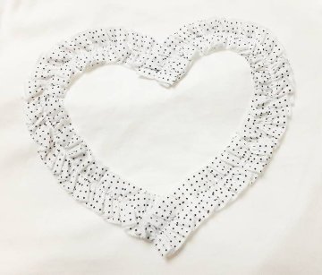 nino「フリルハート付きオフショルダーTシャツ」(90-130cm) 【 メール便送料無料】の画像