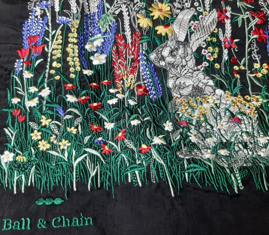 SUPER HAKKA 「〈Ball & Chainコラボ〉うさぎの隠れ家刺繍トートバッグ」(Lサイズ)　【メール便送料無料】の画像