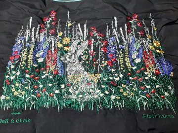 SUPER HAKKA 「〈Ball & Chainコラボ〉うさぎの隠れ家刺繍トートバッグ」(Lサイズ)　【メール便送料無料】の画像