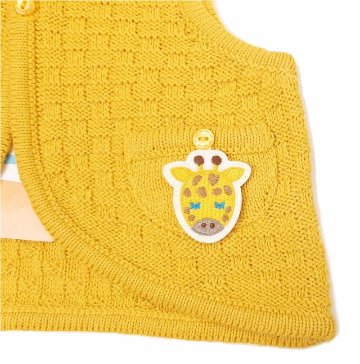 hakka baby「取り外し可能アニマルワッペン付きニットベスト」(70-80cm） 【メール便送料無料】の画像