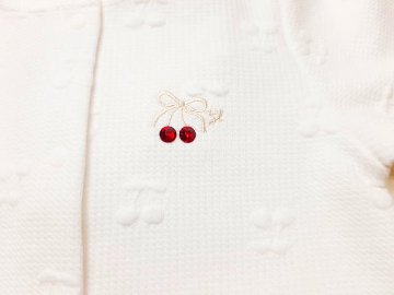 SLAP SLIP(スラップスリップ) 「裾フリルさくらんぼキルトベビージャケット」F(70-80cm)  メール便対応の画像