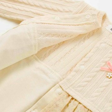 SLAP SLIP(スラップスリップ) 「花柄スカート付きケーブル長袖ロンパース」(70-80cm) 【メール便送料198円対応】の画像