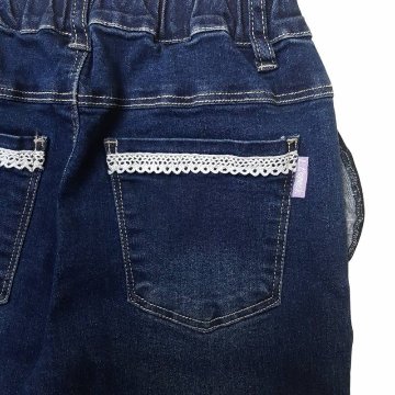 L.COPECK（エルコペック）「ハイストレッチ レース＆フリルデニムスキニーパンツ」(100-160cm)の画像