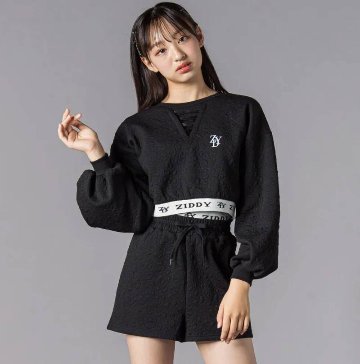 ZIDDY「ランダムドットジャガードトレーナー＆ショートパンツ セット」 (130-160cm) の画像