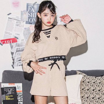 ZIDDY「ランダムドットジャガードトレーナー＆ショートパンツ セット」 (130-160cm) の画像