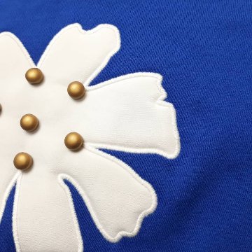 maarook 「ホワイトフラワーアップリケ 裏毛トレーナー」 (90-130cm)  【メール便送料無料】の画像