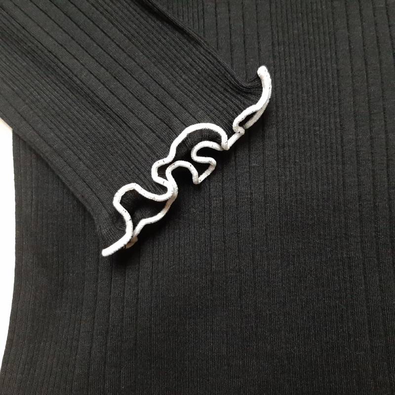 nino 「ランダムテレコ ハートネコ刺繍入りリブタートル」(90-150cm) 【メール便送料198円対応可】の画像