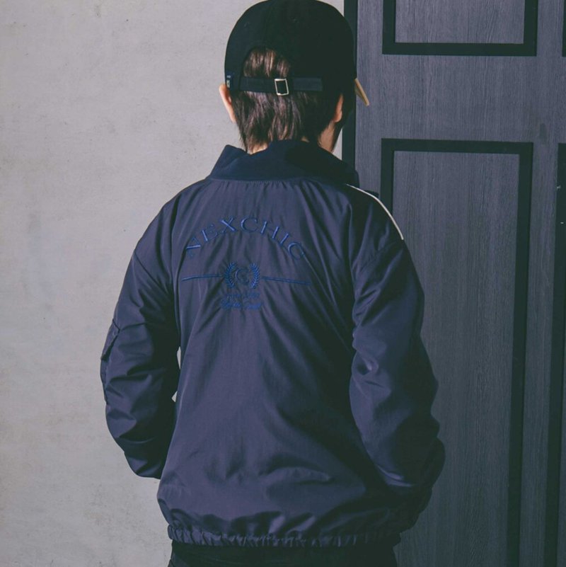 nexchic「バイカラータフタジャケット」(130-150cm) の画像